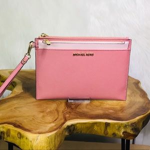 Michael Kors Jet Set XL Pop Out Clutch Wristlet